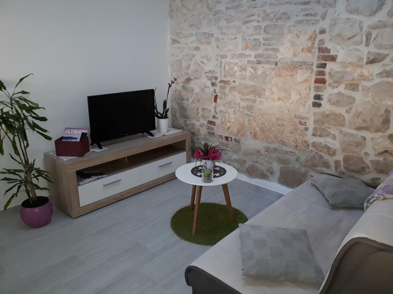 Amalia Apartment Умаг Екстериор снимка